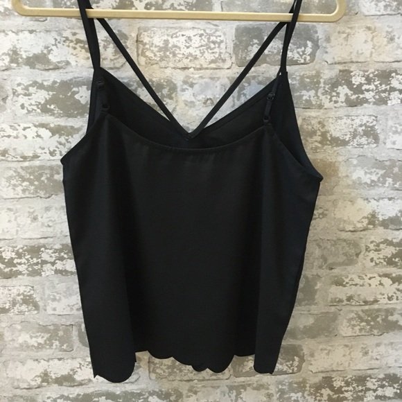 ✌🏻Black camisole top - Picture 2 of 3